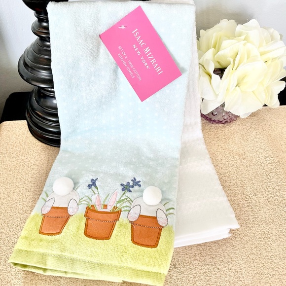 NWT SET OF 2 BUNNY TAIL Hand Towels - Picture 1 of 5